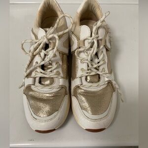 Aldo Vany gold and white tennis shoes women’s size 7.5 in great shape